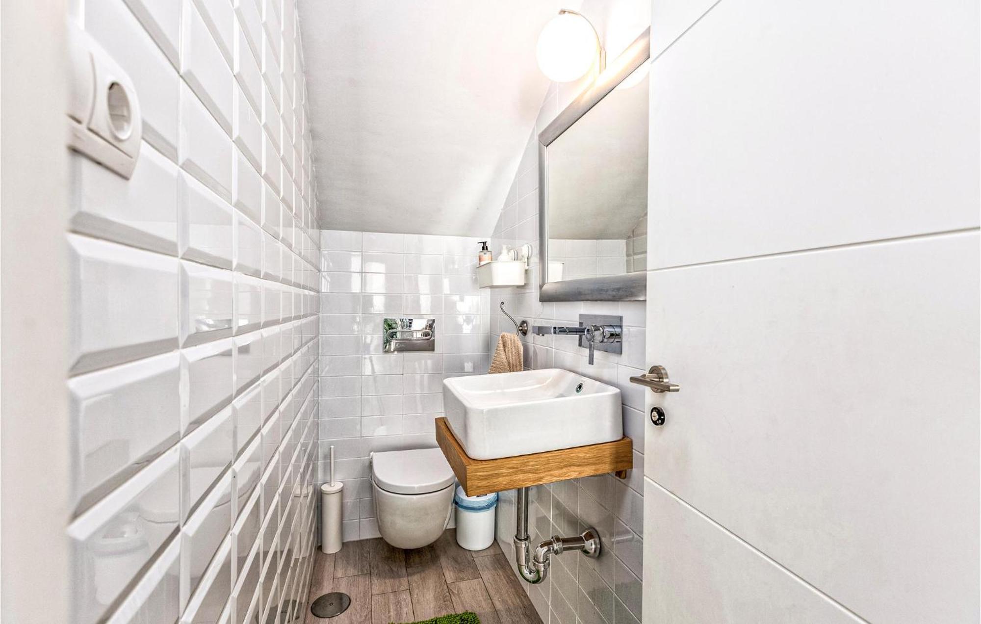 Awesome Home In Cala Del Moral With Kitchen La Cala Del Moral ภายนอก รูปภาพ